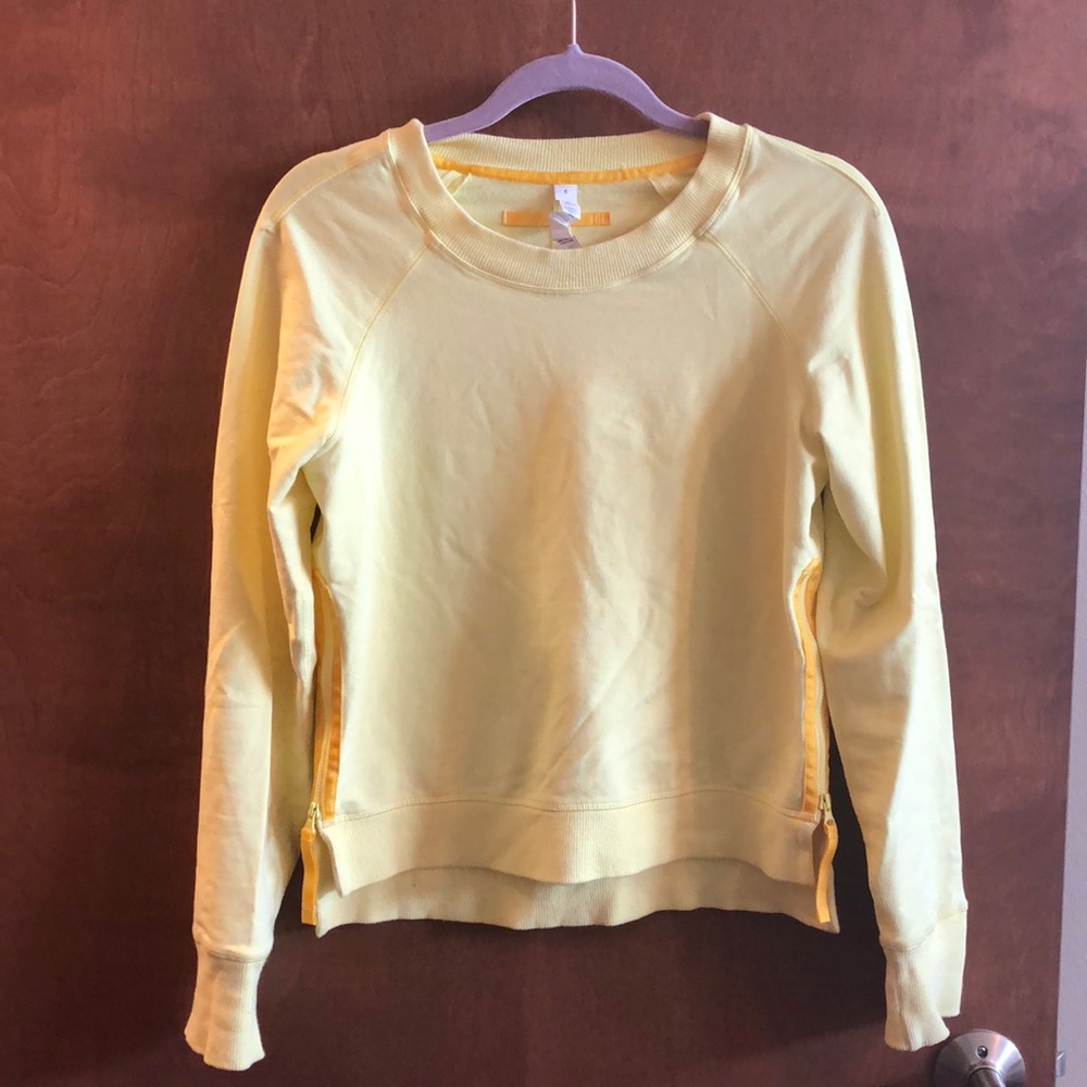 Lululemon sweatshirt.